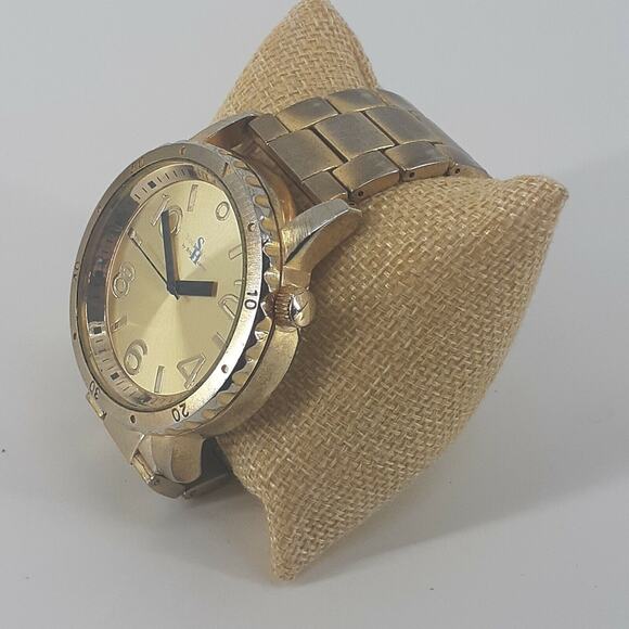 Young Kings by Steve Harvey Gold Tone Bracelet Watch Big Face Round Shaped - Picture 10 of 12